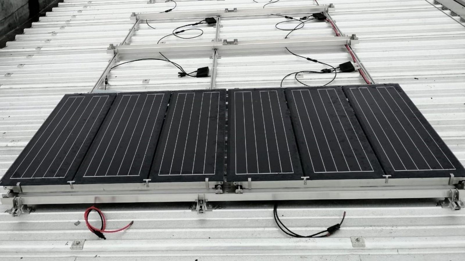 Project Italië - Campi Bisenzio BIPV Click&Go systeem dak BIPV.world