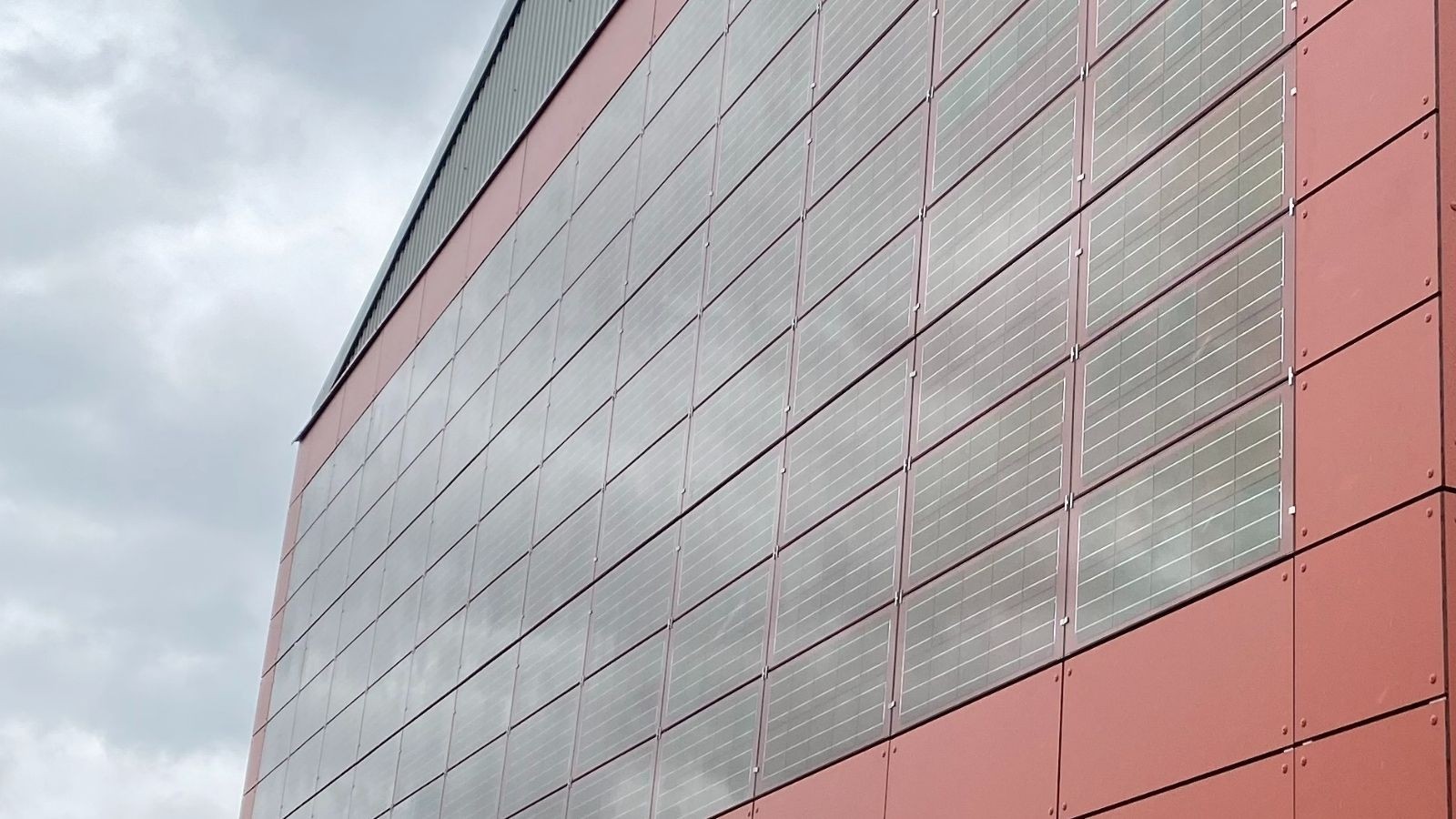 Project - Ludvica Zweden met Solar Pro 30 - Terracotta BIPV.world close-up
